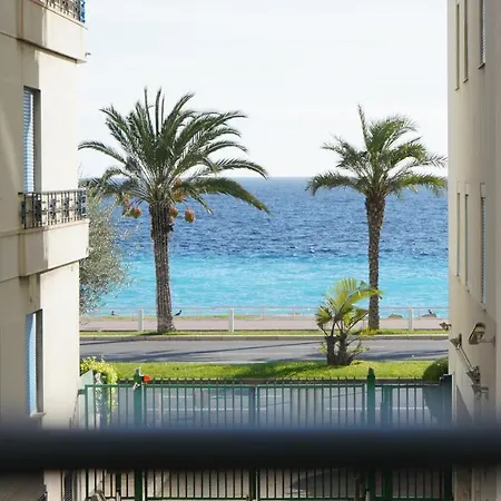 Apartmán Cozy With A Sea View Nice