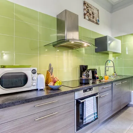 Apartment Le Jean Jaures - Refait A Neuf, Lumineux, Long Balcon, Jolie Vue, Wifi, Coeur Vieux-nice Nice