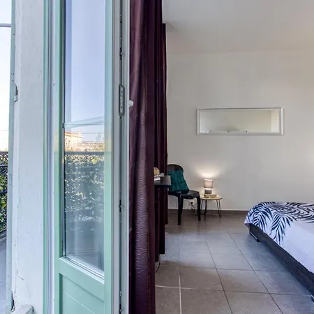 Apartment Le Jean Jaures - Refait A Neuf, Lumineux, Long Balcon, Jolie Vue, Wifi, Coeur Vieux-nice