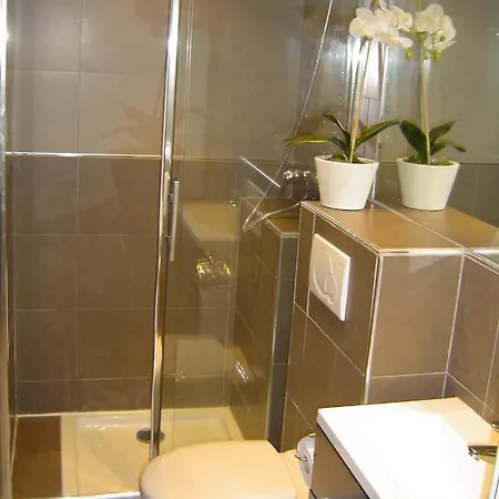 Studio Longchamp Apartment *
