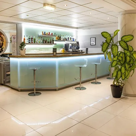 Riviera 4*