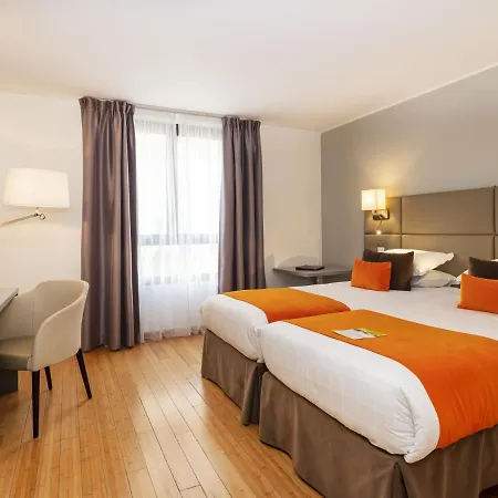 Riviera Hotel 4*