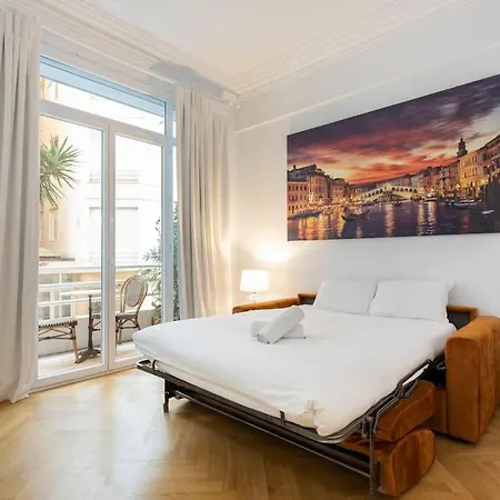 Promenade, 2pieces Chic Et Clim Avec Terrasse *