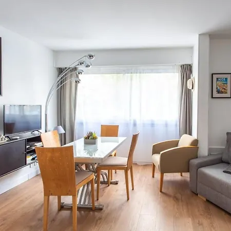Apartment Air-conditioned Furnished Ideal For Couples