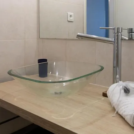 Apartment Air-conditioned Furnished Ideal For Couples