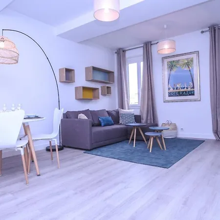 Apartment A Very Furnished Near The Beaches Nice