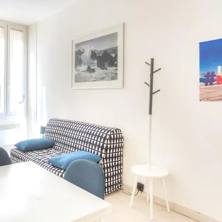 Apartment Air-conditioned Flat In The Centre Of
