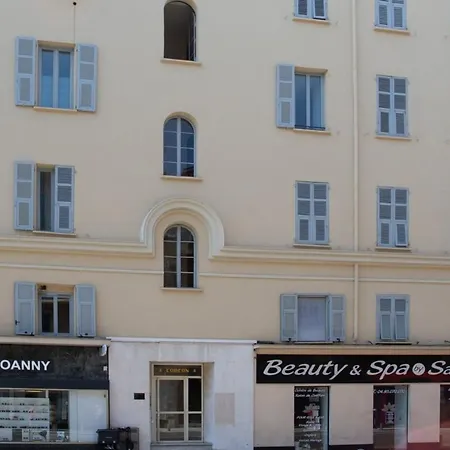Apartment Odeon *
