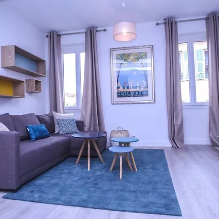 A Very Furnished Near The Beaches Apartment