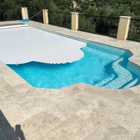 Avec Piscine Chauffee Collines Nice