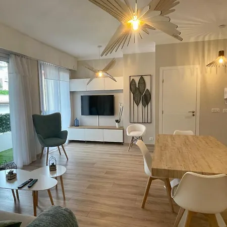 Apartment Reine Marie :top Floor Carre D'or Avec Acces Direct A La Nice