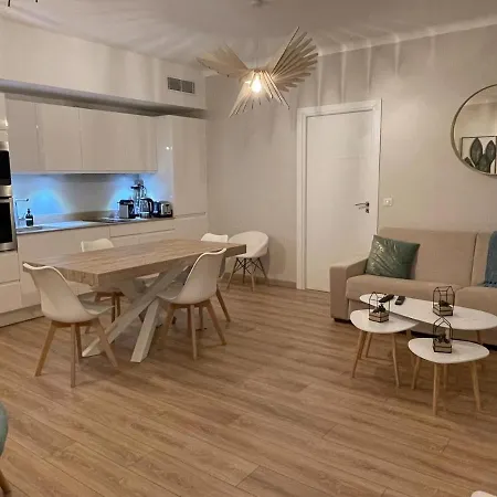 Apartment Reine Marie :top Floor Carre D'or Avec Acces Direct A La *