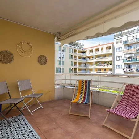 Large 2 Bdr At Port Apartment Nice