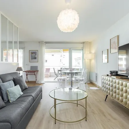 Apartment Large 2 Bdr At Port