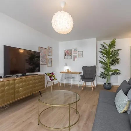 Apartment Large 2 Bdr At Port *