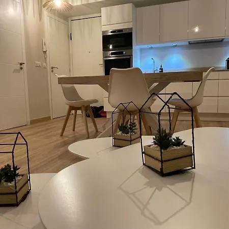 Reine Marie :top Floor Carre D'or Avec Acces Direct A La Apartment *