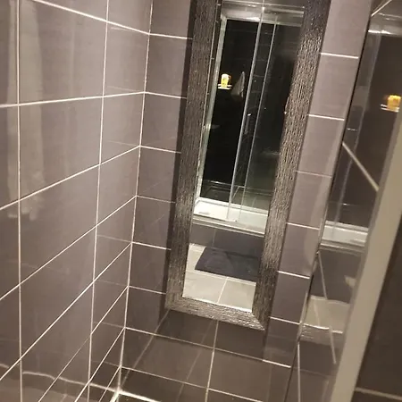 Apparemment à 50m promenade des anglais CARRÉ D'OR Appartement *