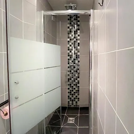 Cassini 4 Pers Super Centrale Wifi Apartment *
