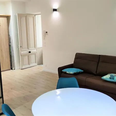 Apartment Hypercentre Lamartine 001 *