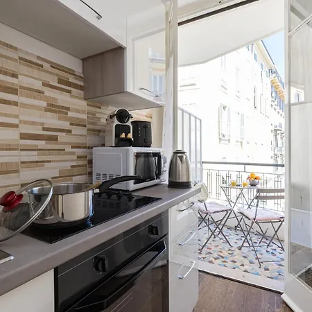 Apartment Feel - France 93