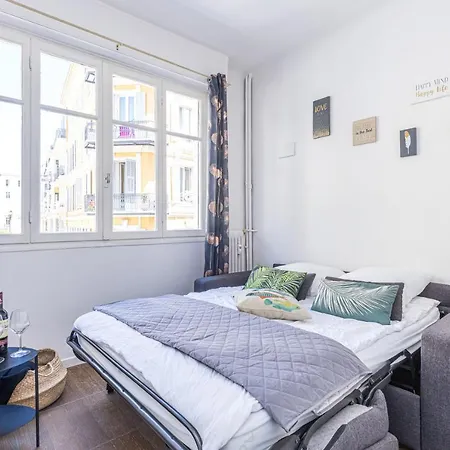 Apartment Feel - France 93