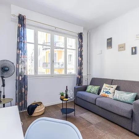 Feel - France 93 Apartment *
