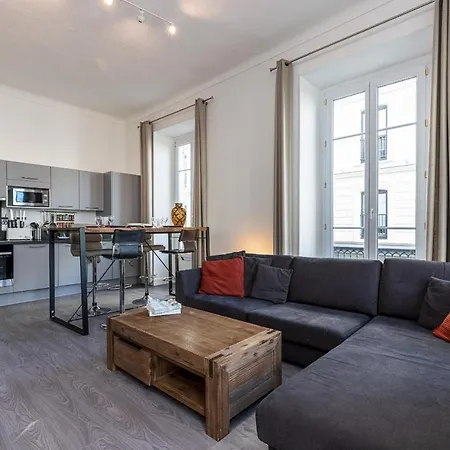Jean Medecin Av - Large 2 Bdrs Ac Apartment Nizza