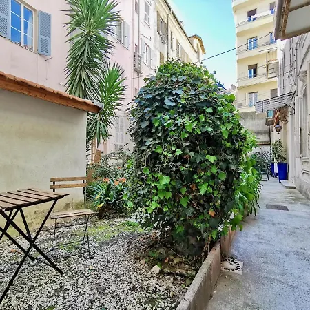 Le Jardin Clémenceau By Guys
