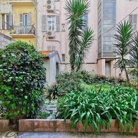 Le Jardin Clémenceau By Guys
