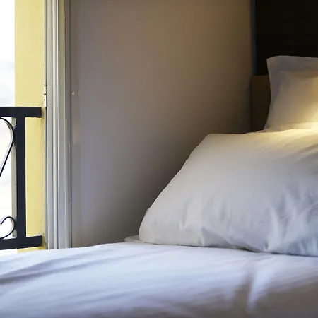 Annexe Hotel