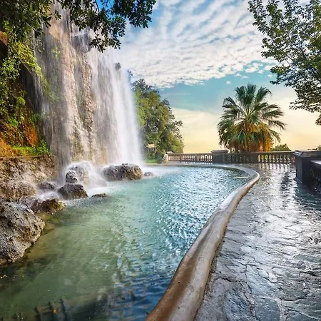 Relais Acropolis Отель Ницца
