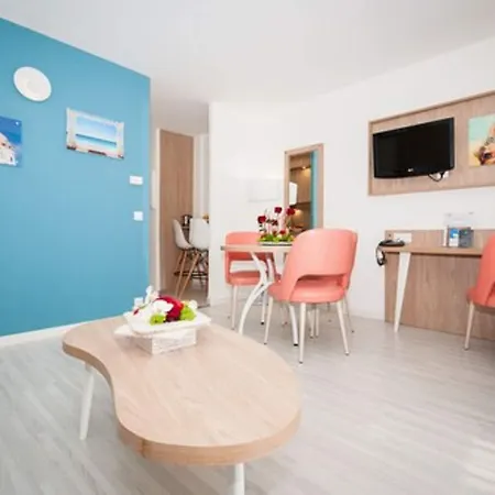Residhome Promenade Aparthotel