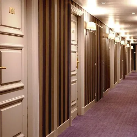 Holiday By Ihg Nice
