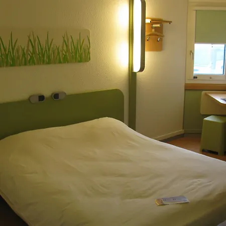 Ibis Budget Aeroport מלון ניס