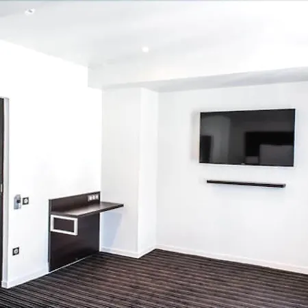 Hotel 66 4*