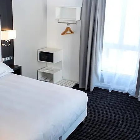 66 Hotel Nicea