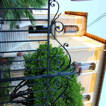 Mon Reve Apartements 3* ニース