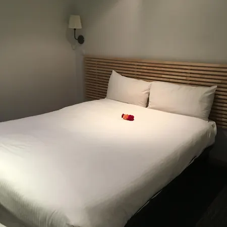 贝尔纳酒店 酒店