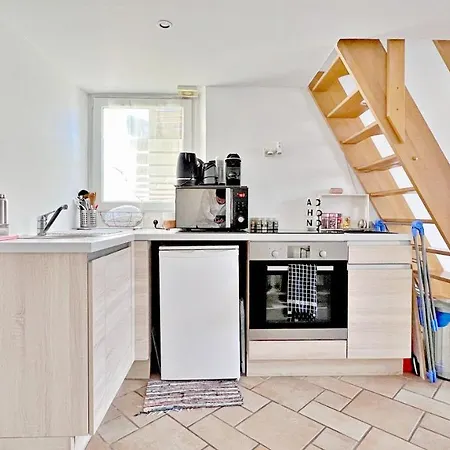 Gold Town Apartment Nice