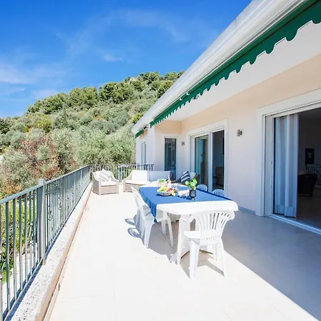 Vinaigrier Hills Vi3086 By Riviera Homes * Niza