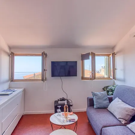 Gilly 4 - Exceptional 2beds, Sea View, Modern,a/c, Old Town Nice