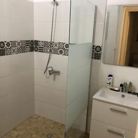 Hostal La Promenade House Niza