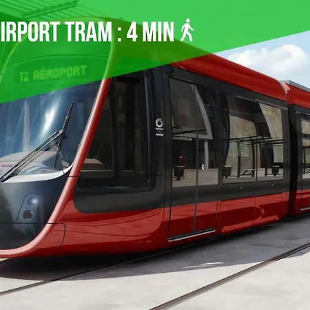 - Kitchen - Wifi - Air Conditioning - Center - Tram *