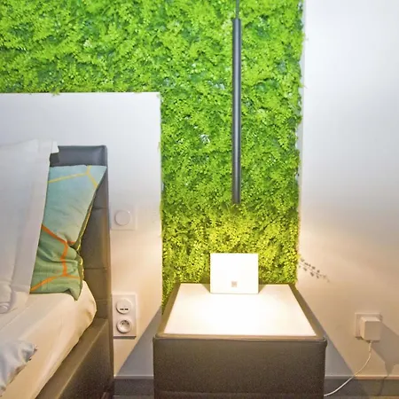 Apartment Luxury Garden Jacuzzi Promenade *