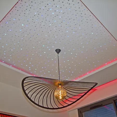 Luxury Garden Jacuzzi Promenade Apartment *