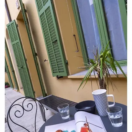 Quartier Liberation: Jolie 2pieces Sur Cours/wifi Apartament *