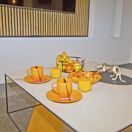 Luxury Garden Jacuzzi Promenade Apartment *