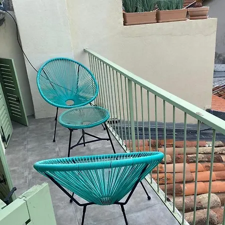 Cozy With Terrace - Old Town Nice