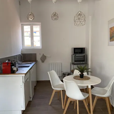 Apartment Cozy With Terrace - Old Town *