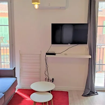 Delille Centre 19 Apartment